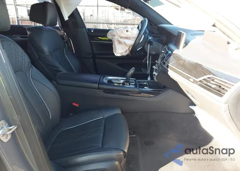 2022 BMW 750 I xDrive z USA, uszkodzony, nr VIN WBA7U2C05NCH54835